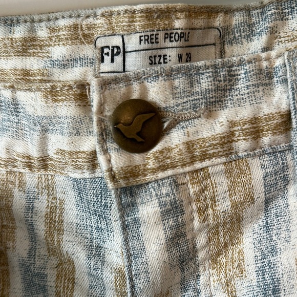 FREE PEOPLE | Ivory Ikat Cropped Skinny Jeans with Zipper Bottoms - Picture 4 of 11